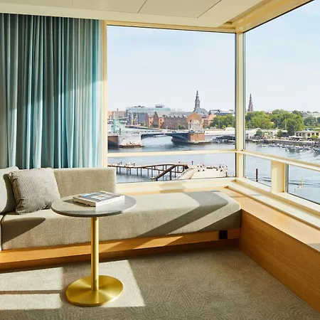 Hotel Marriott 5*